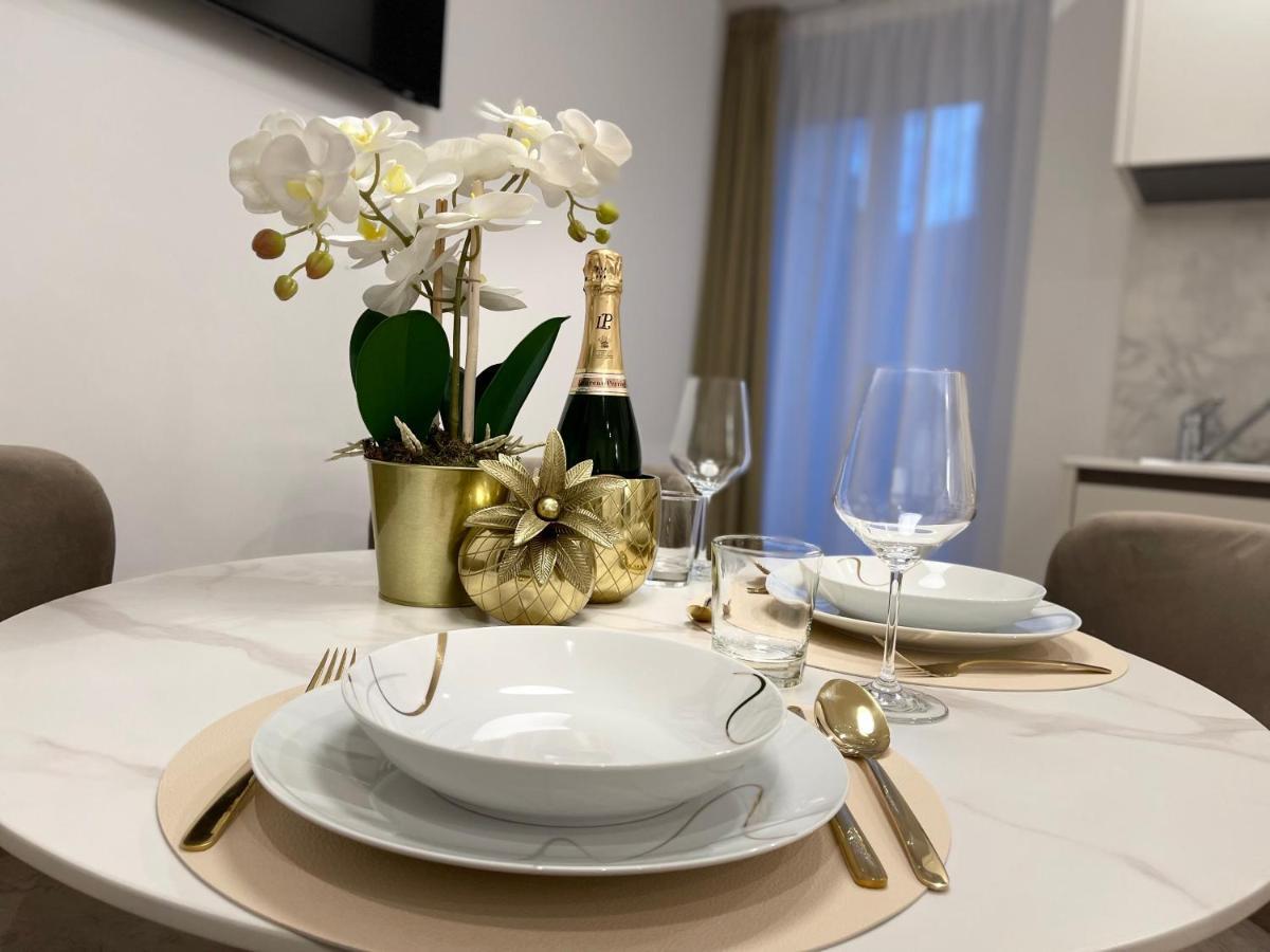 Bellagio Luxury Suites Apartments Zewnętrze zdjęcie